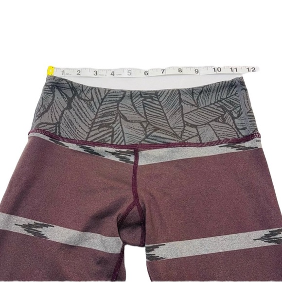 Vuori Pattern Women Leggings Size XS Western Nature Design Wide Waistband - Picture 6 of 6